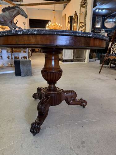 19th century marble topped centre table / Gueridon